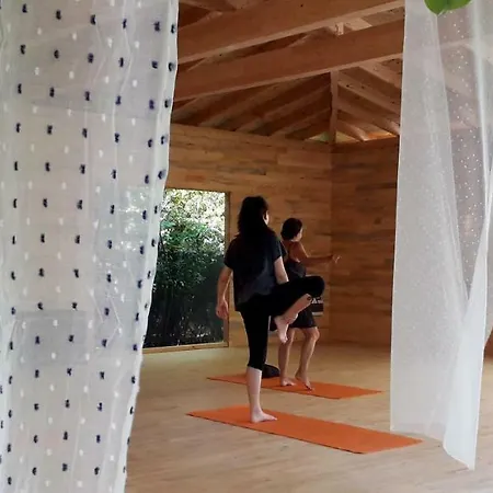 블루 앤드 화이트 홀리데이파크 3*