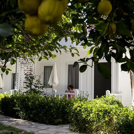 Parc de vacanță Blue & White 3*