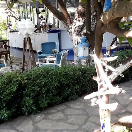 Blue & White Kompleks wypoczynkowy 3*