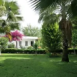 Blue & White Holiday park 3*
